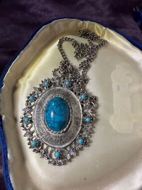 Silver-Tone Faux Turquoise Pendant Necklace - vintage 70s 80s